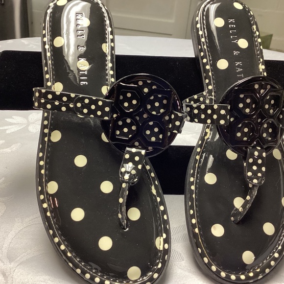 Kate &Kelly Shoes - Kelly & Kate black &white sandals POLKA DOTS. SIZE 7/1/2 new
